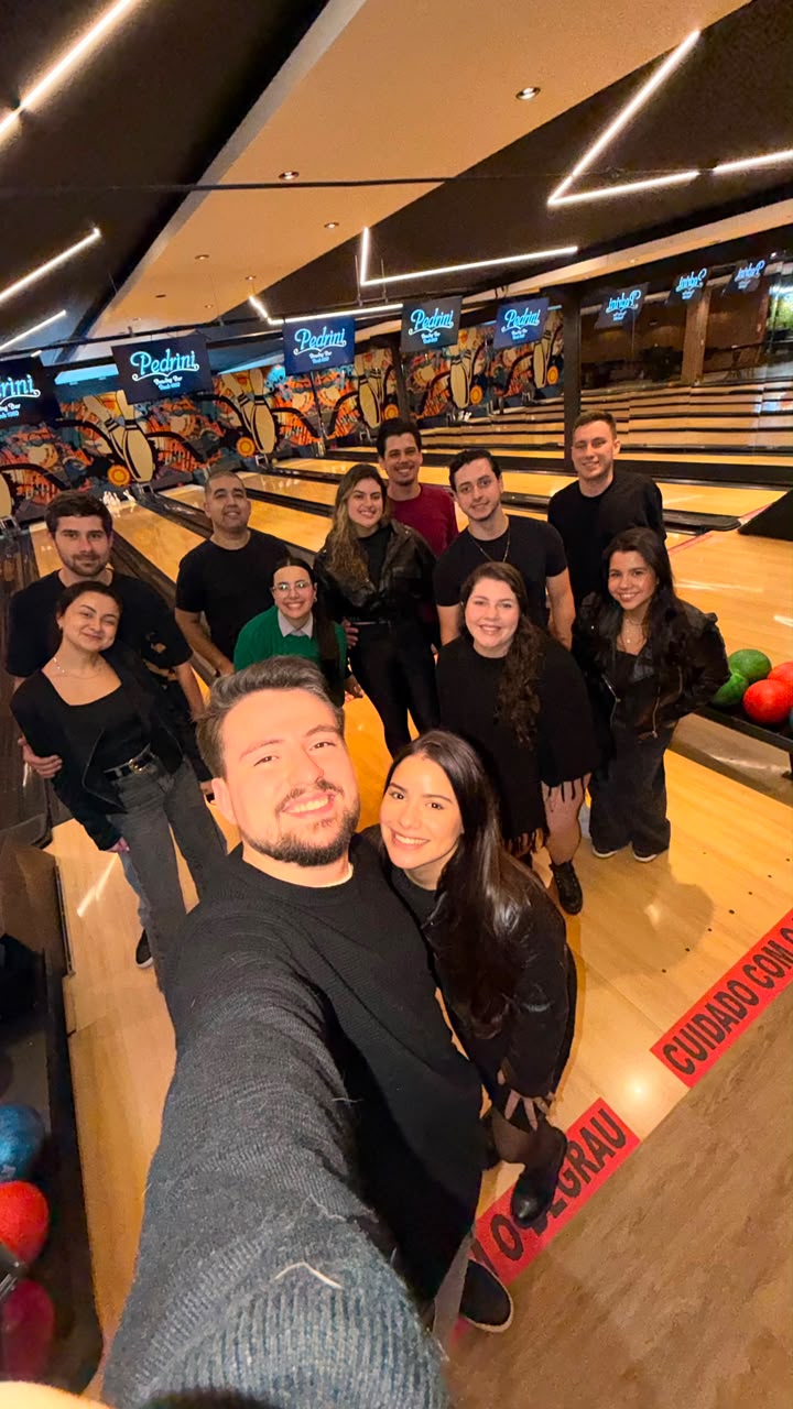 Selfie da turma no boliche